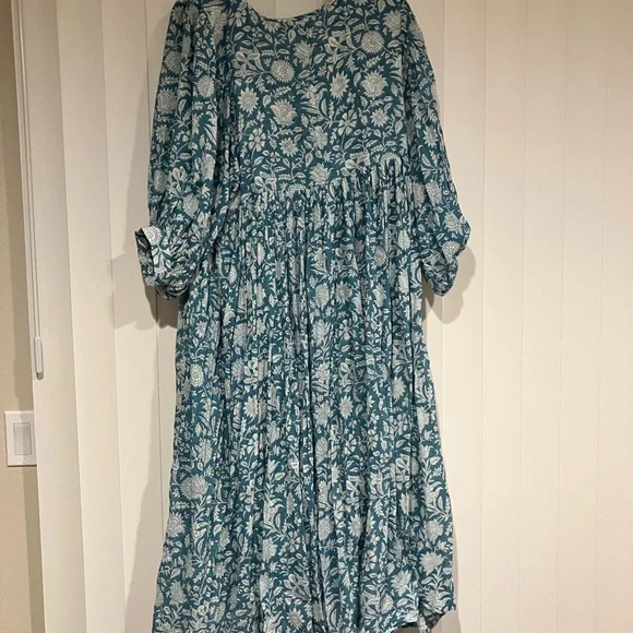 Daughters of India Kyra Midi Dress in Ocean Blue - Picture 4 of 6